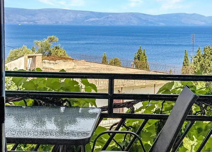 דירה Andromaches Family Balcony *