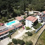 Daire Andromaches Family Balcony Achílleion